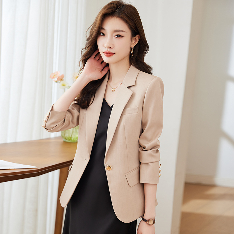 Женски къс костюм жакет в твид стил, Slim fit, дълги ръкави, едно копче, дължина 50–65 см, 80–90% полиестер, Зимна колекция 2023