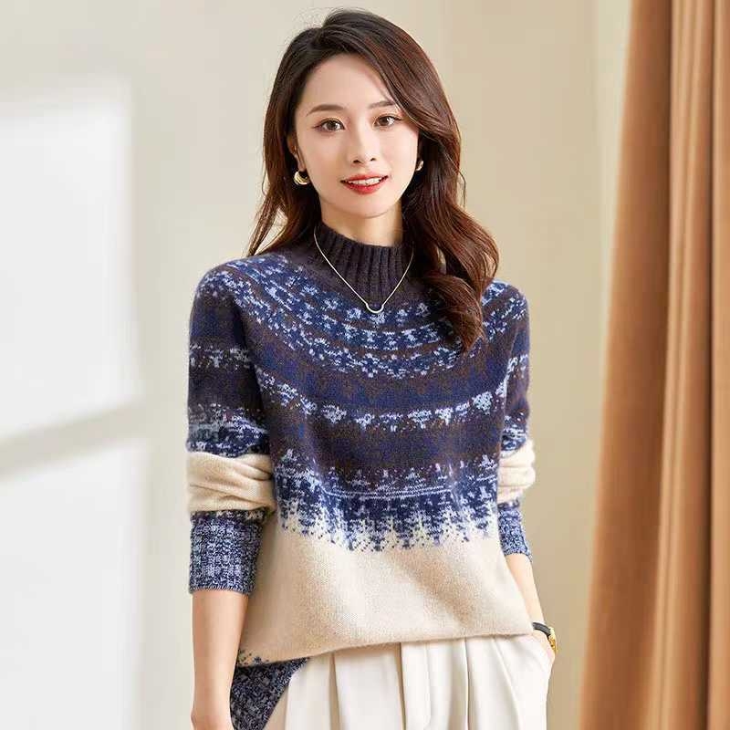 Džemper s kapuljom i 3D žakard uzorkom, debeli pleteni kroj, široka silueta, dugi rukavi