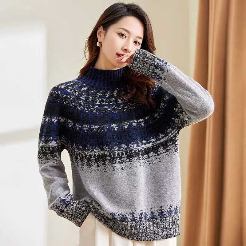 Džemper s kapuljom i 3D žakard uzorkom, debeli pleteni kroj, široka silueta, dugi rukavi