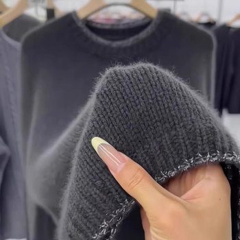 Ženski pulover, pleteni, širokog kroja, okrugli izrez, 95% vuna