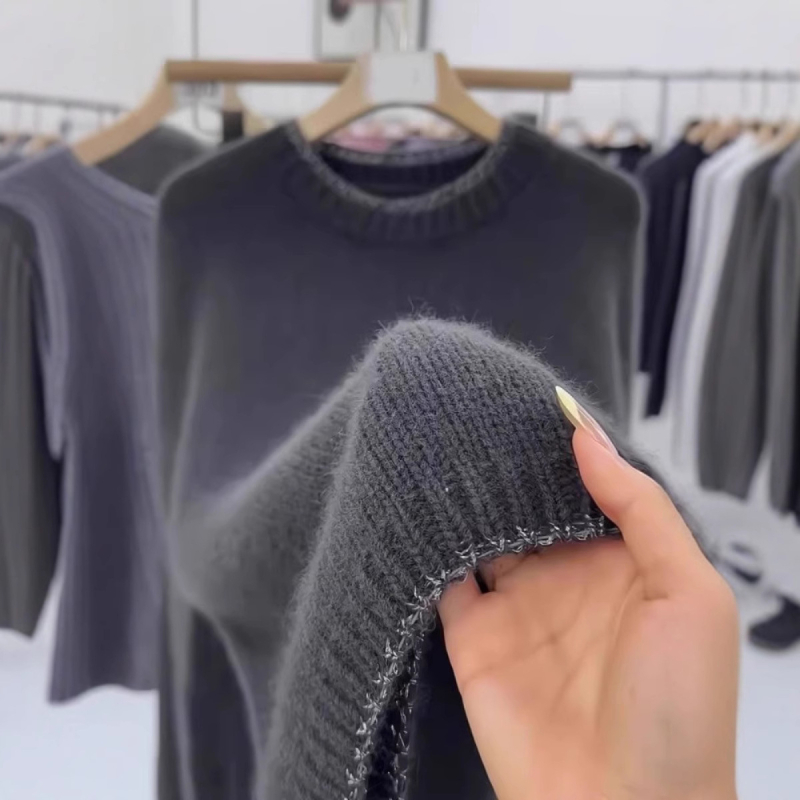 Ženski pulover, pleteni, širokog kroja, okrugli izrez, 95% vuna