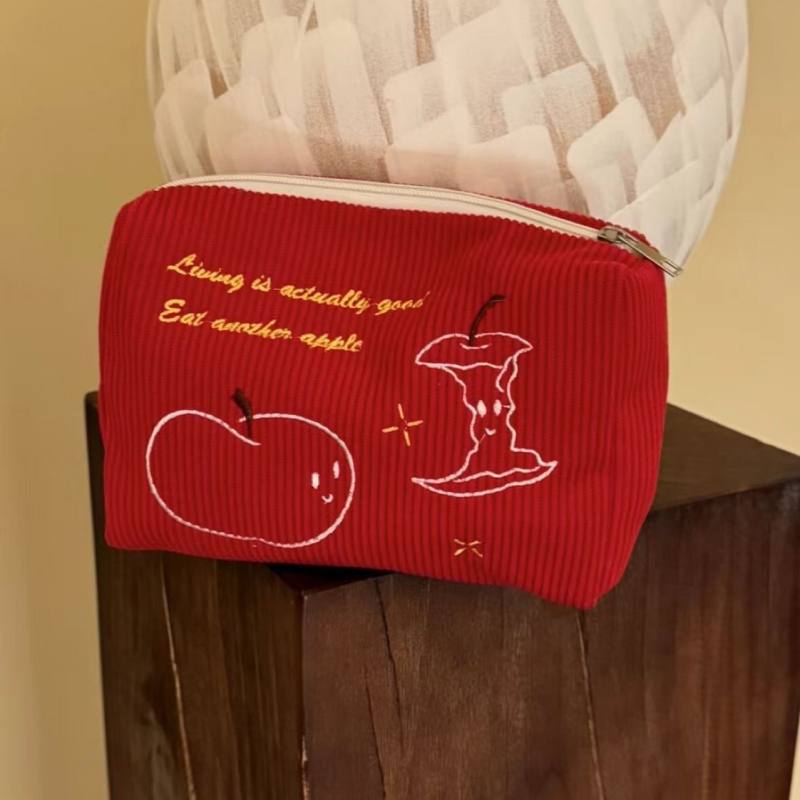 Corduroy anyagú sminkes táska alma hímzéssel, nagy kapacitású, 3D tárolási kialakítás, utazáshoz ideális