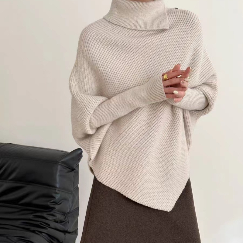 Ženski pleteni hoodie pulover, slobodan kroj, rukav tipa bat, visok ovratnik, srednja duljina 65–80 cm, mješavina ovčje vune–akril–nylon