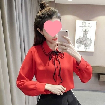 Риза в корейски стил със свободна кройка, сатенен плат, двойна яка, 3D ефект, регуларни ръкави, едноредово копче с множество закопчалки