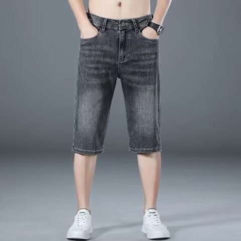 Férfi vékony denim rövidnadrág, lazán illeszkedő, lélegző, ötnegyedes hossz, poliészter 50–70%