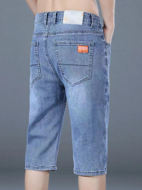 Férfi vékony denim rövidnadrág, lazán illeszkedő, lélegző, ötnegyedes hossz, poliészter 50–70%