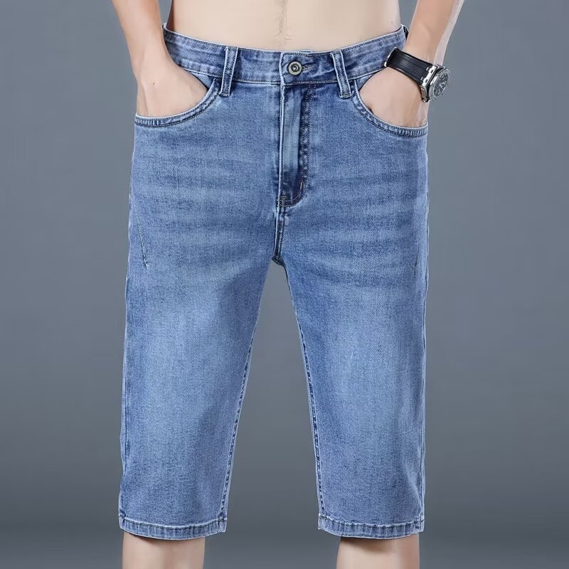 Férfi vékony denim rövidnadrág, lazán illeszkedő, lélegző, ötnegyedes hossz, poliészter 50–70%