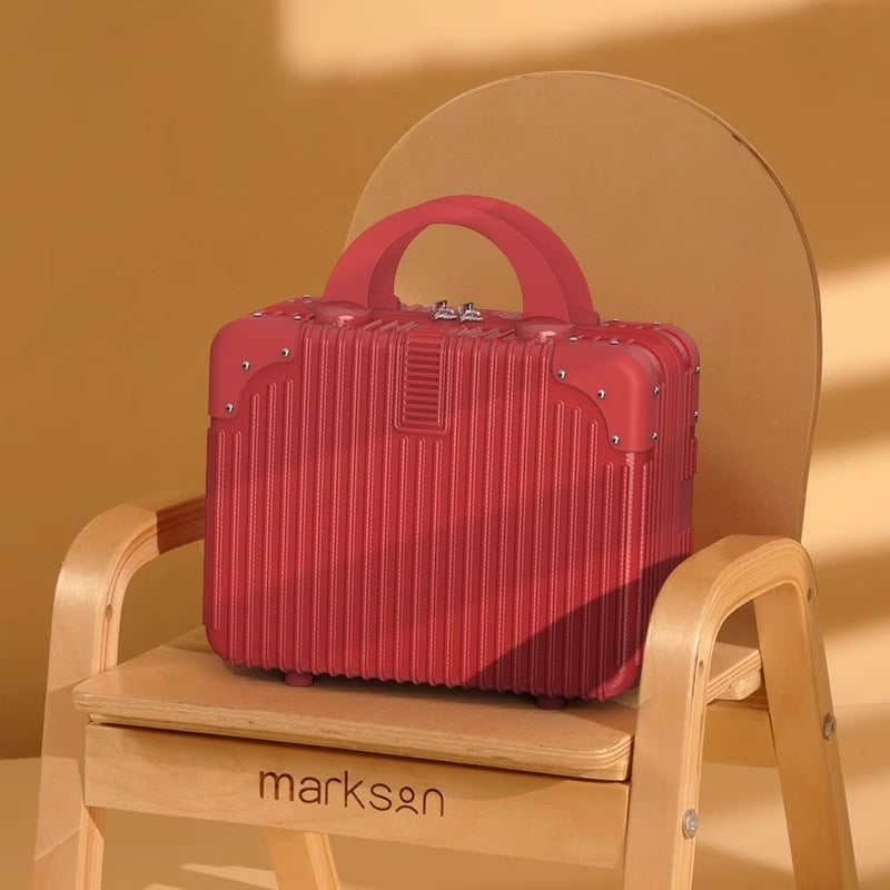 Warrior ABS+PC bőrönd univerzális kerekekkel, cipzáras nyitás, csíkos mintázat, súly 1 kg