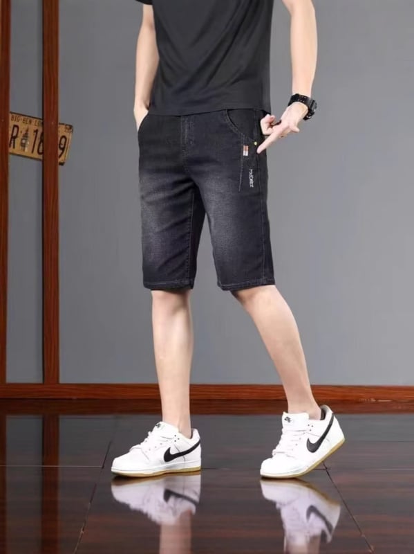 Muške traper šortse – Slim Straight kroj, 68% pamuk, mikroelastičnost, ljeto 2025