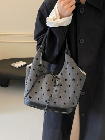 Kanvas bucket torba s urbanim minimalističkim dizajnom, magnetsko zatvaranje, dvostruke naramenice