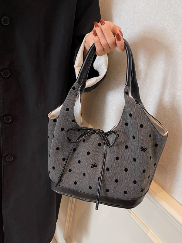 Kanvas bucket torba s urbanim minimalističkim dizajnom, magnetsko zatvaranje, dvostruke naramenice