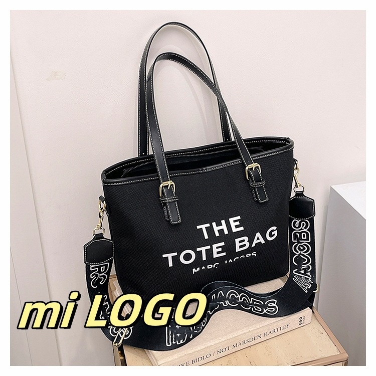 Ženska torbica za rame od platna, urban minimalist stil, zatvaranje zip zatvaračem, vodoravni kvadratnog oblika, unutarnji džepovi: skriveni džep sa zatvaračem, džep za telefon, džep za ID, džep za kameru