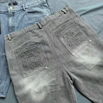 Traper šortovi s kristalima, srednji dio struka, zip, straight kroj, pamuk denim (50% pamuk)