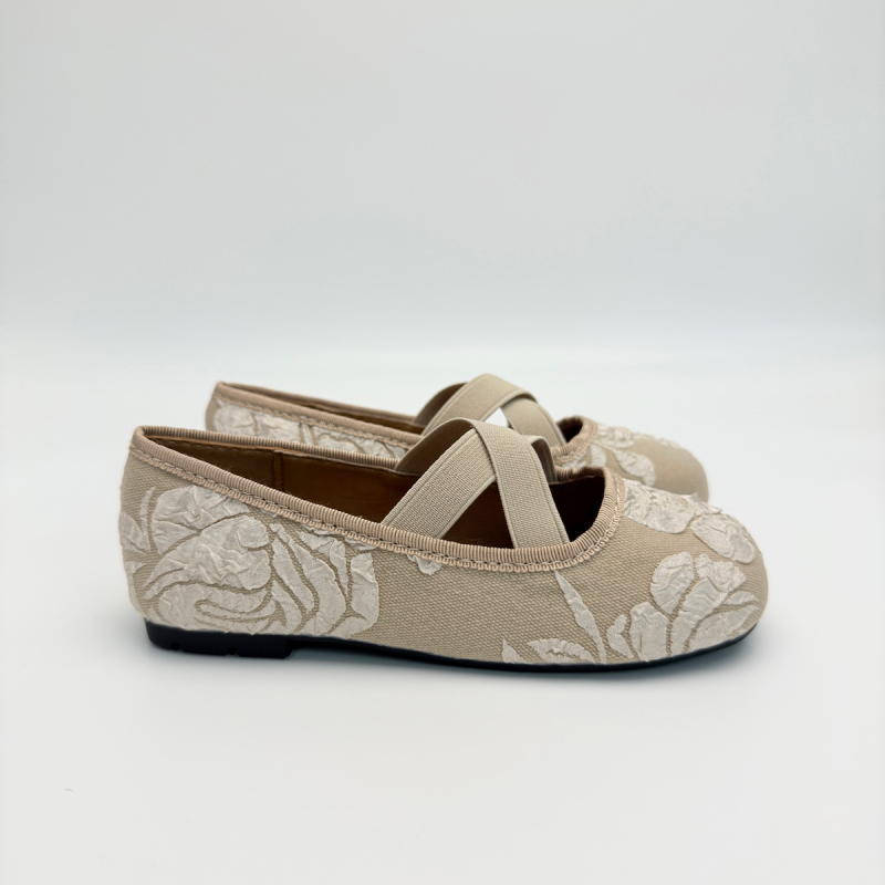 Dječje platnene cipele za djevojčice, stil princeze, niski gornji dio, vezene cvjetne motive, gumena potplat