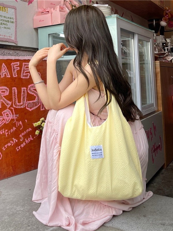 Torba za studente – poliester, uspravni kvadratni oblik, otvaranje s otvorom, unutarnji džep za telefon, dvostruke naramenice