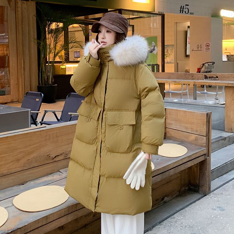 Palton lung din puf cu glugă, puf de rață 51-55%, țesătură poliesterică, croială în A, guler din blană de raccoon