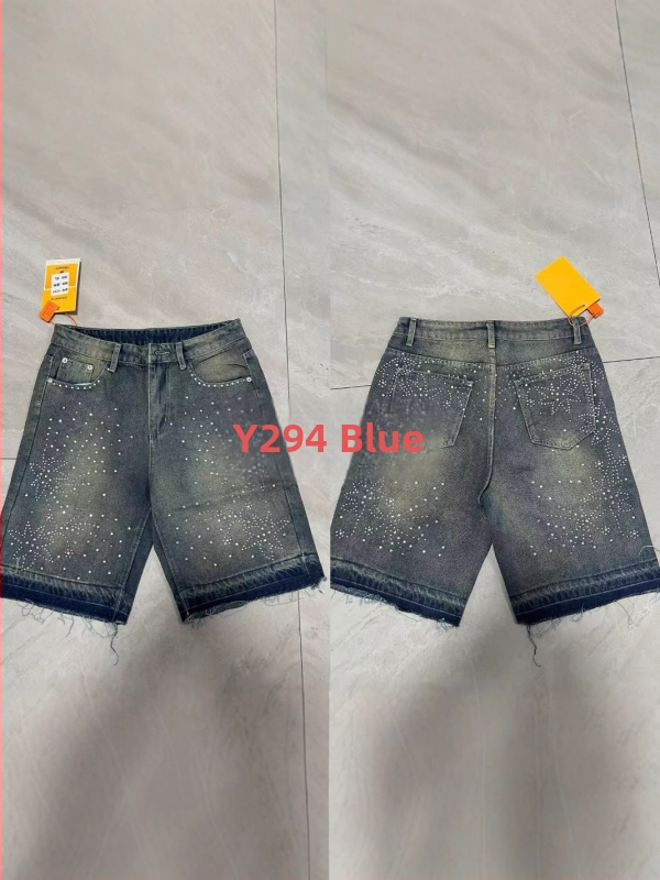 Șorturi denim pentru bărbați – croială lejeră, lungime medie, fermoar, strasuri și design cer înstelat