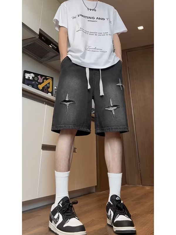 Șorturi din denim pentru bărbați, cu rupturi și model stea, croială lejeră, lungime la nivelul genunchilor, amestec poliester-bumbac, 75% bumbac, stil național