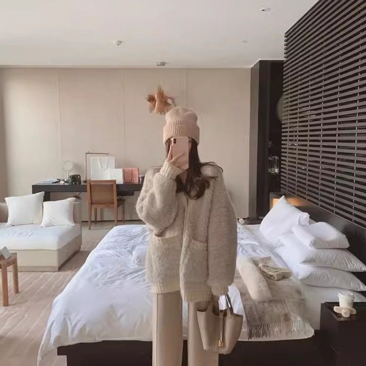 Pulover cardigan din bumbac cu elastan, decolteu în V, mâneci lungi, stil prințesă, primăvara 2025