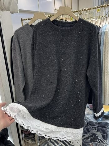 Тениска с дантелена кант и лъскава материя, дълги ръкави, кръгло деколте, свободен силует