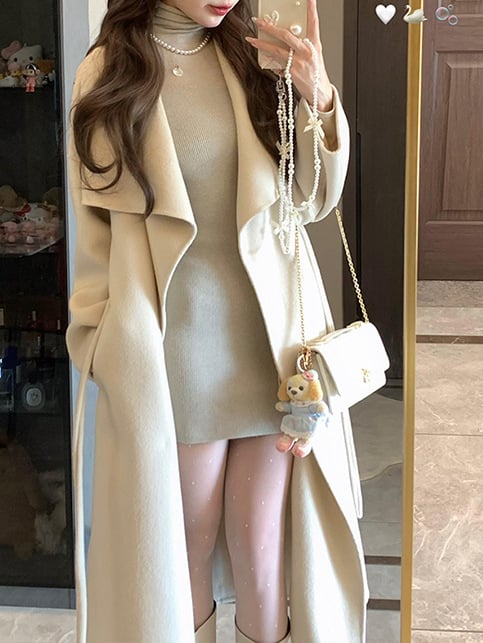 Női kasmírs köpeny kabát, hosszú, galléros, vastag anyag, gombokkal és zsebekkel