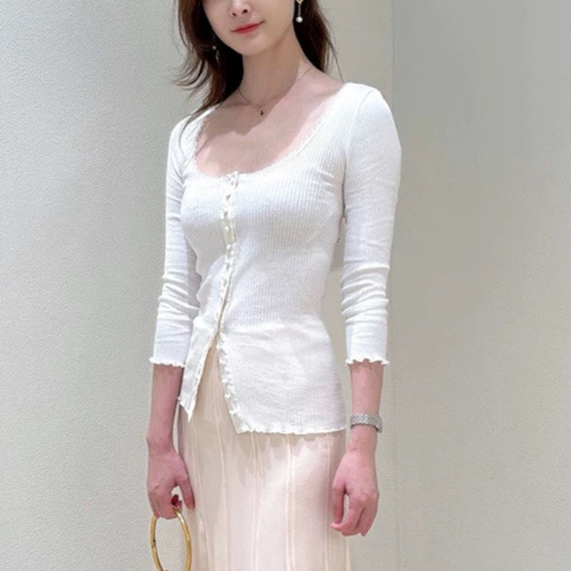 Pulover tricotat cu guler rotund, mâneci lungi, croi slim, culoare uni