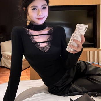 Tricou din amestec de lână, broderie, fără mâneci, guler mic înalt, croială în formă de A