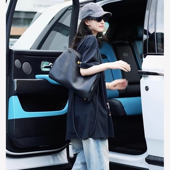 Unisex PU tote táska fedéllel és belső rekesszel, mindennapi használatra, 2025 ősz kiadás