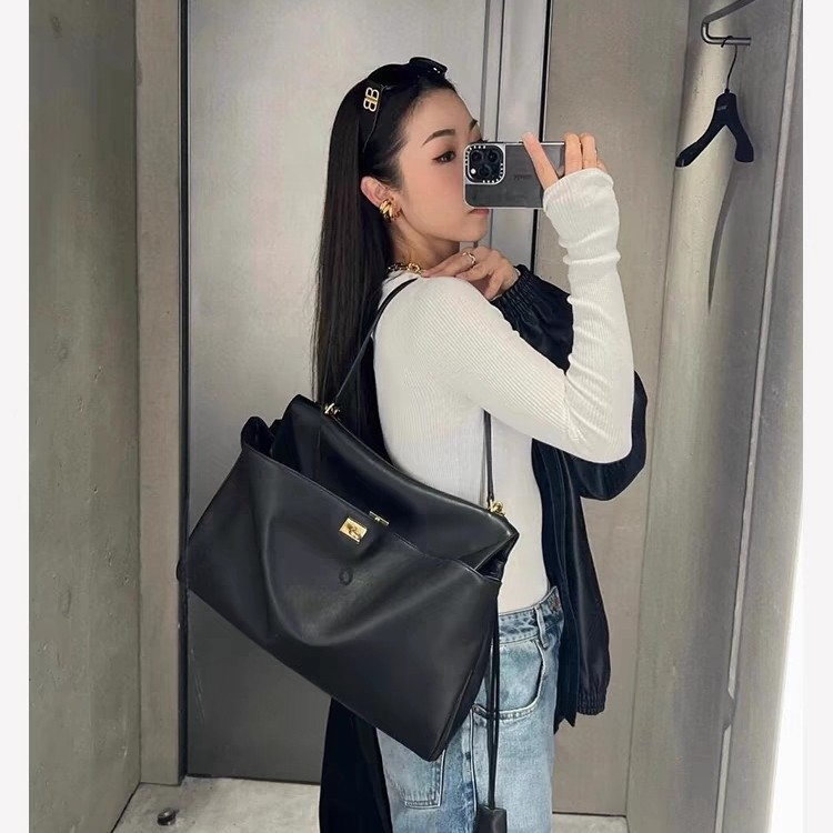 Unisex PU tote táska fedéllel és belső rekesszel, mindennapi használatra, 2025 ősz kiadás