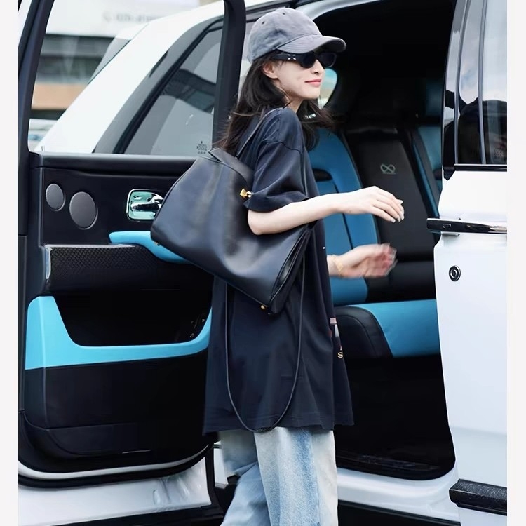 Unisex PU tote táska fedéllel és belső rekesszel, mindennapi használatra, 2025 ősz kiadás