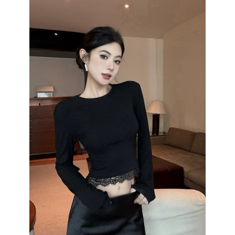 Patchwork mintás póló, 95% poliészter, hosszú ujjú, kerek nyakú, derekat szorító dizájn