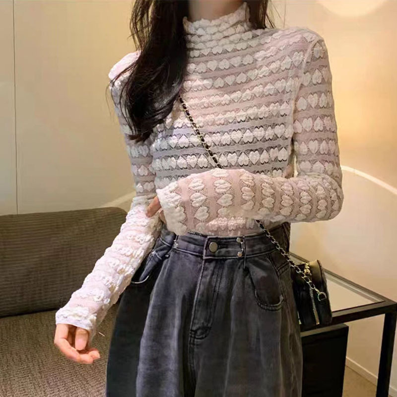 Női csipkés felső kivágott mintával és hálós alréteggel, magas gallér, hosszú ujjú, karcsú szabás, 95% poliészter