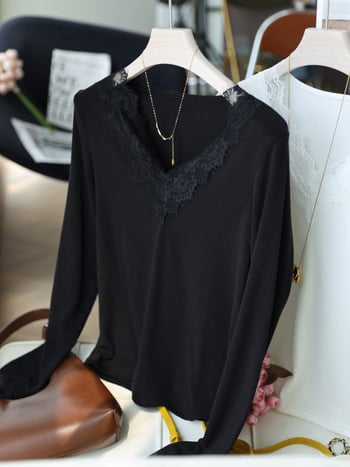 Плетена тениска с V-образно деколте и дълги ръкави, бродерия, прав силует, дамски топ за есен 2025