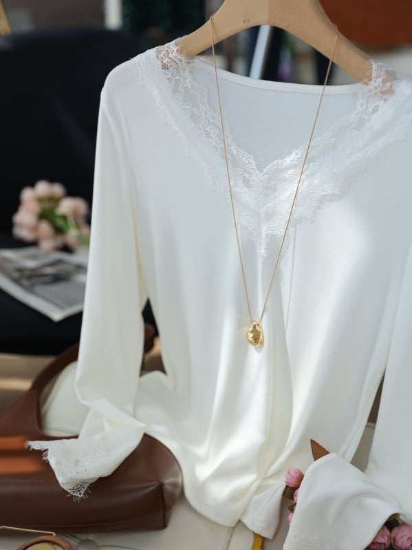 Плетена тениска с V-образно деколте и дълги ръкави, бродерия, прав силует, дамски топ за есен 2025