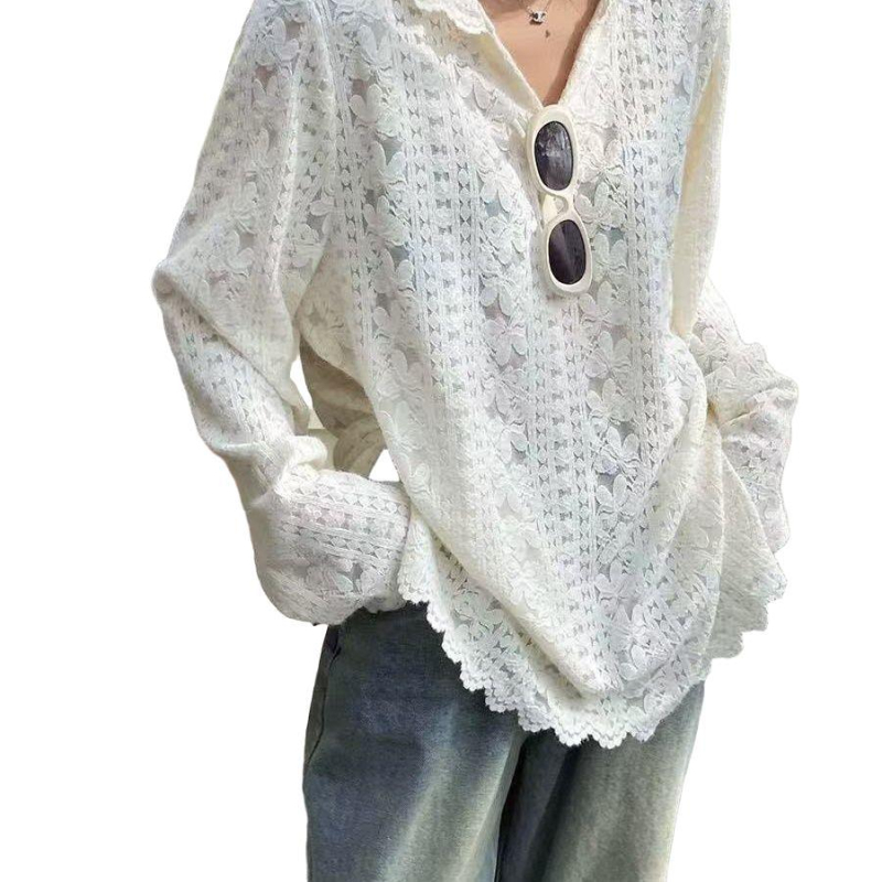 Csipkés kapucnis kötött felső, hosszú ujjak, laza szabás, chenille-elasztán anyag