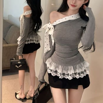 Слим-фит полиестерова тениска с дълги ръкави и наклонена яка