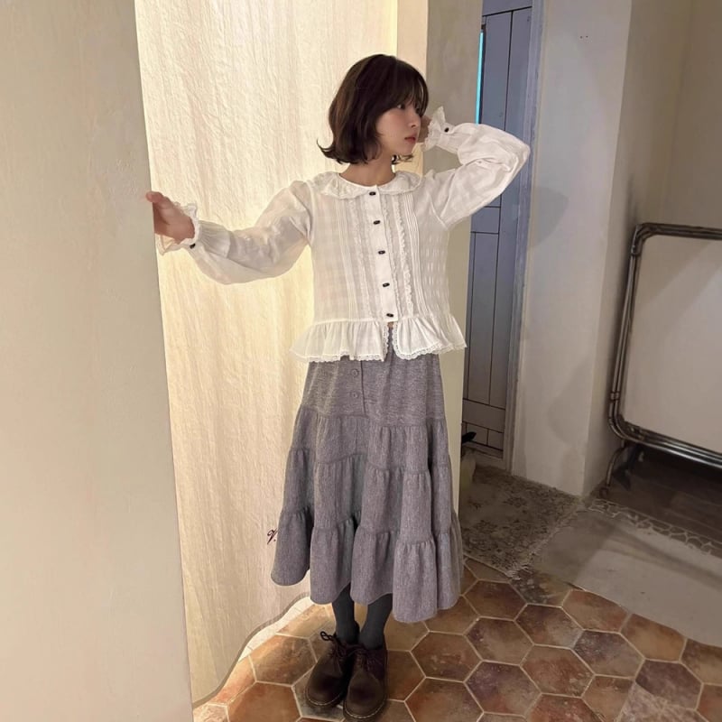 Риза с куклена яка, свободен силует, дълги ръкави, еднобортна, 95% памук