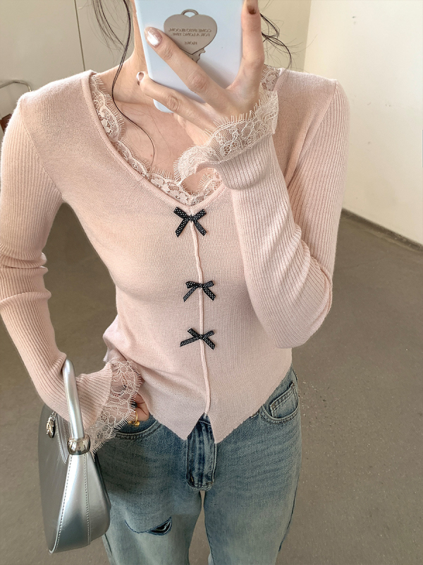 Női koreai stílusú karcsúsított pulóver V-nyakú, vékony anyag, látszólagos két részes megjelenés, összetétel: 6% gyapjú / 43% akril / 26% poliészter / 25% nylon