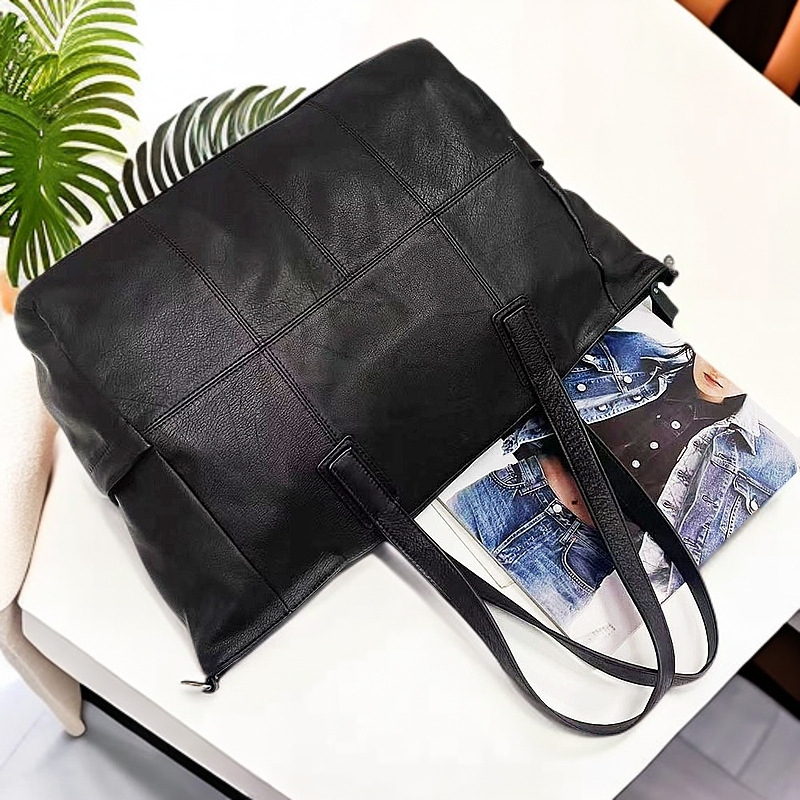 Torba od prave kože s patchwork dizajnom; ramenski i crossbody stil, zatvarač na zatvarač, unutarnja podstava od poliestera i pamuka, unutarnji džep s zipom i džep za telefon
