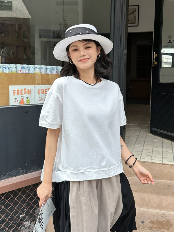 Т-шърт с мрежести панели, дантелени шевове, кръгло деколте, къси ръкави, памук-полиестер смес