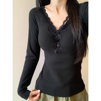 Derong női V-nyakú csipkés felső levehető melltartóbetéttel, 95% poliészter