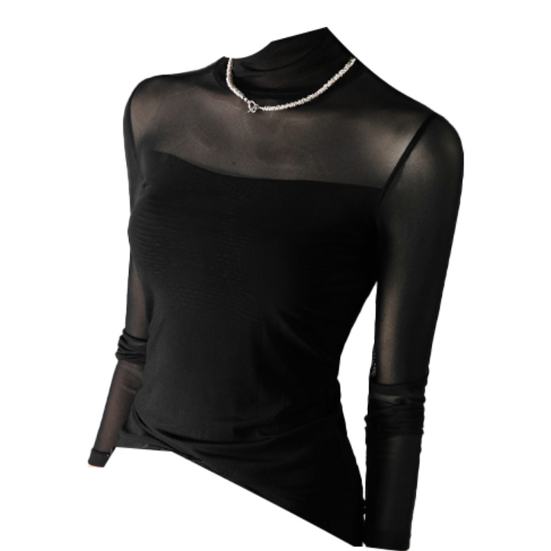 Тениска от мрежеста материя, висока яка, дълги ръкави; основна тъкан: нейлон 95%+