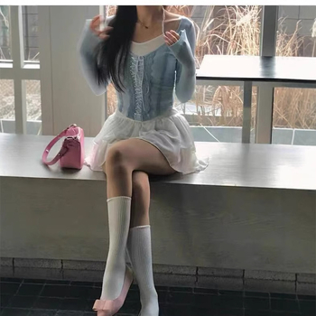 Pamut hosszú ujjú póló kapucnival, U-nyakkal, szűk szabásvonal, aranyos stílus