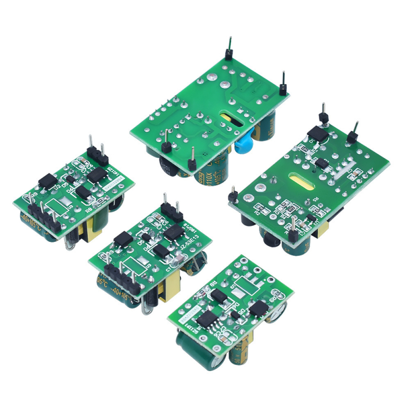 Изолиран модул за захранване AC-DC, вход 220V, изходи 5V/9V/12V, токове 400/500/700 mA и 1A.