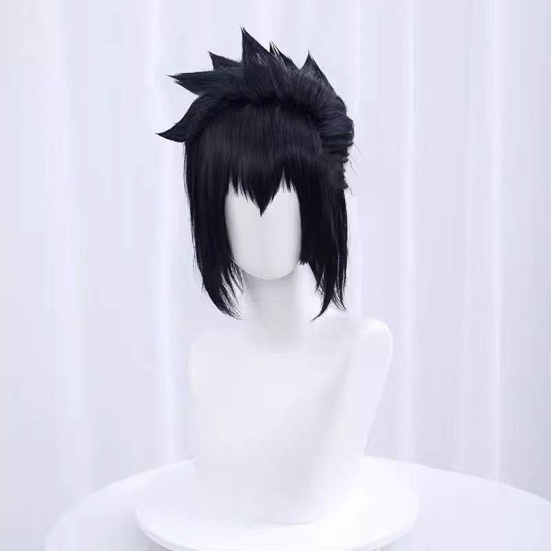 Cosplay paróka Sasuke-stílusú, rövid haj, modell D60K, hőálló szintetikus szál, elfedi az őszülést és növeli a volumenet, nem festhető és nem permelhető