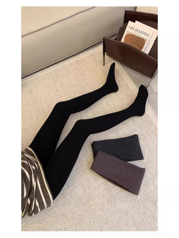 Anyasági leggings fleece belső bélésű, vastag téli modell, magas derék, viszkóz rost 90–95%, nagy rugalmasság