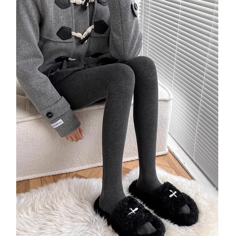 Anyasági leggings fleece belső bélésű, vastag téli modell, magas derék, viszkóz rost 90–95%, nagy rugalmasság