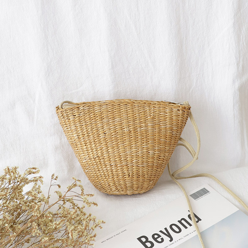 Szalmából készült kagyló alakú válltáska cipzárral és nylon béléssel, crossbody, friss és édes stílus