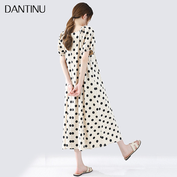 Бременска рокля с U-образно деколте, 3/4 пухкави ръкави, средна дължина пола тип фея, полиестерна смес 50–70%, лято 2025