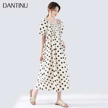 Бременска рокля с U-образно деколте, 3/4 пухкави ръкави, средна дължина пола тип фея, полиестерна смес 50–70%, лято 2025